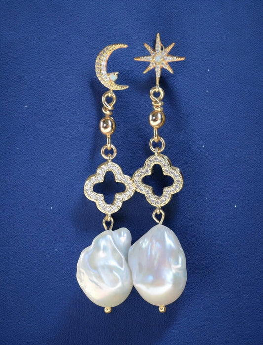 Star sky baroque pearls - Örhänge